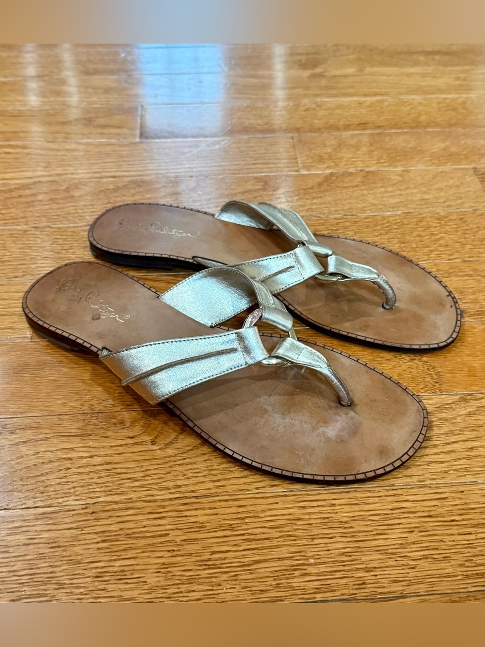 Lilly Pulitzer Women’s 9 McKim Gold Metallic Leather Thongs Sandals Flip Flops